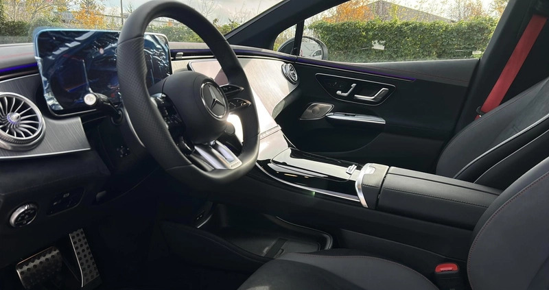 Mercedes-Benz EQE cena 349900 przebieg: 5, rok produkcji 2022 z Piaseczno małe 154